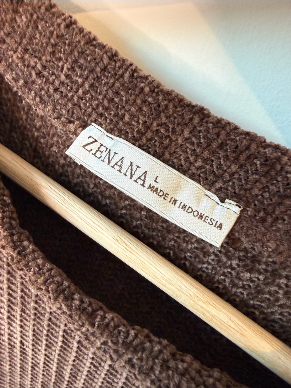 Brand New Zenana Brown (Chocolate) Waffle Knit Pocket Sweater | M - Picture 2 of 4
